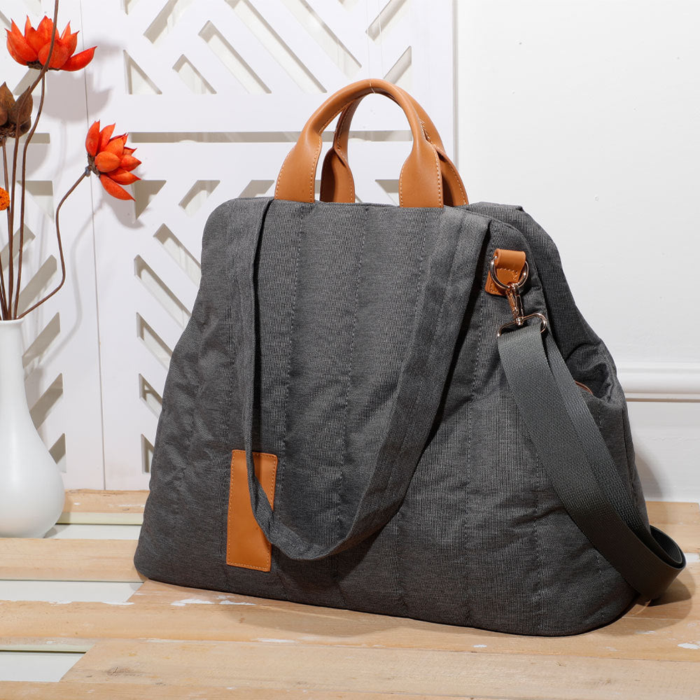 Lightweight Waterproof Pet Travel Carrier Handbag